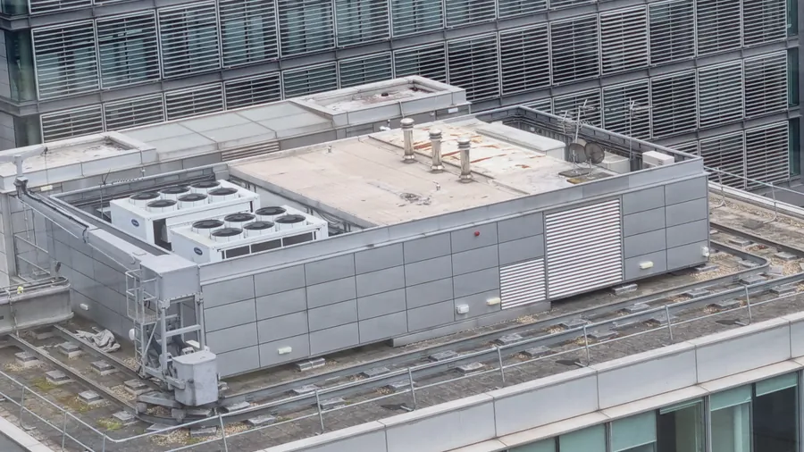 Ventilation system in an office area