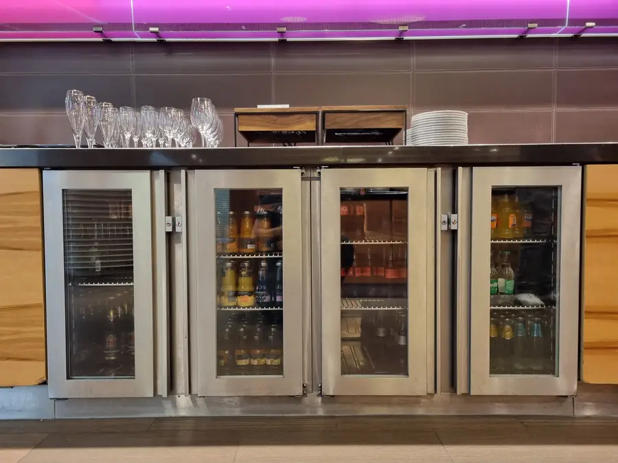 Under-counter beverage cooling display unit