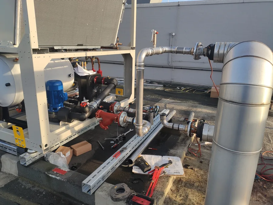 Chiller installation on site
