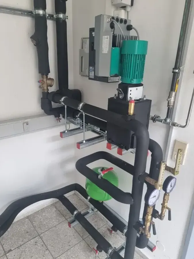 Pump station for process cooling