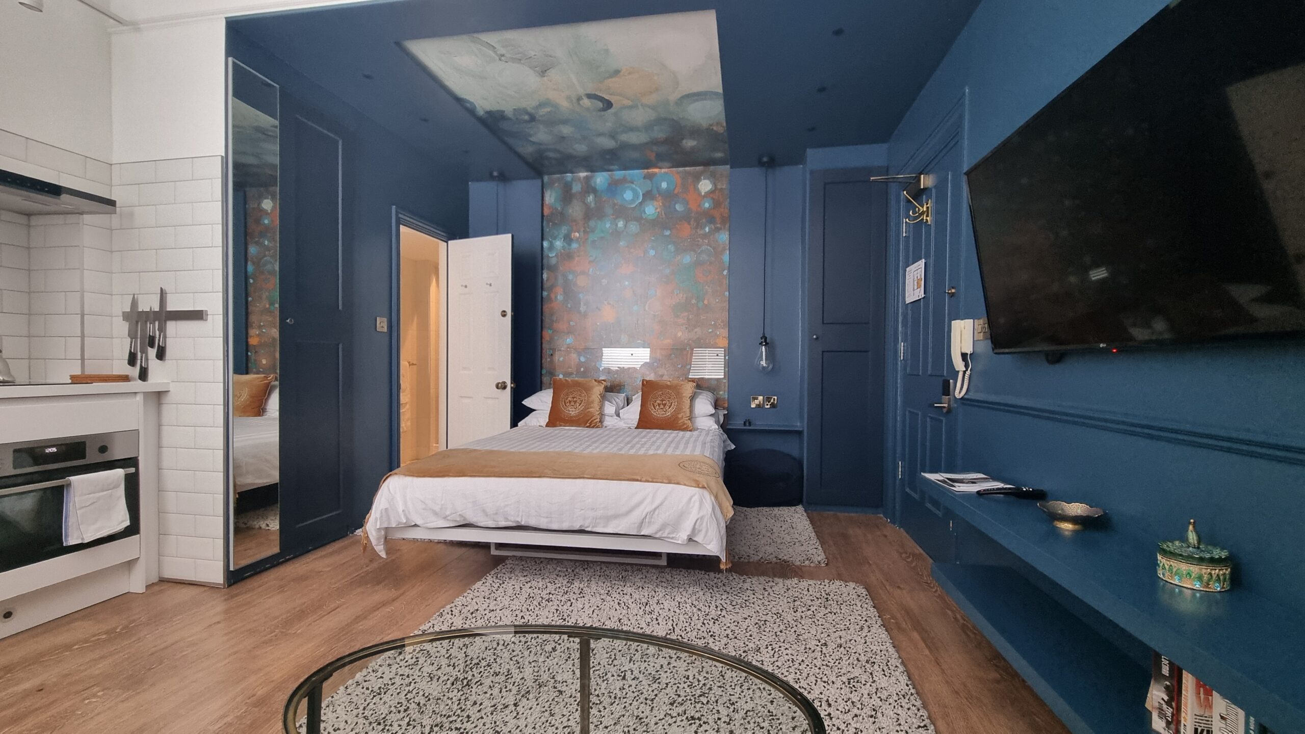 IFRA Klimaanlagen Neumarkt Frankfurt airbnb apartment